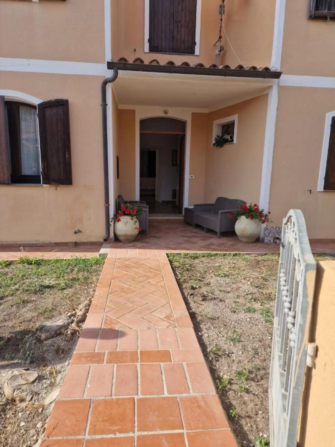Hotel Claudia'S House Santa Teresa Gallura Exteriér fotografie